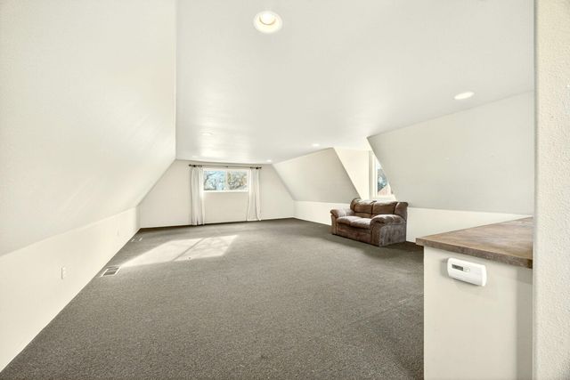 51 Sterling Creek Road, Jacksonville, OR 97530