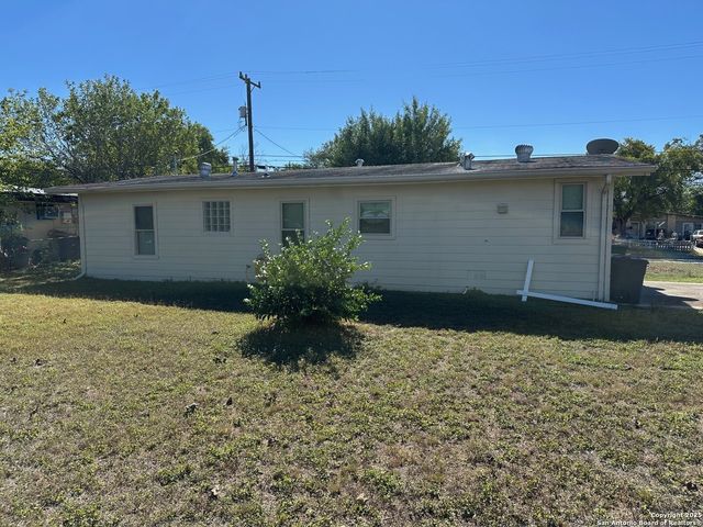 103 Starlight Ter, San Antonio, TX 78233