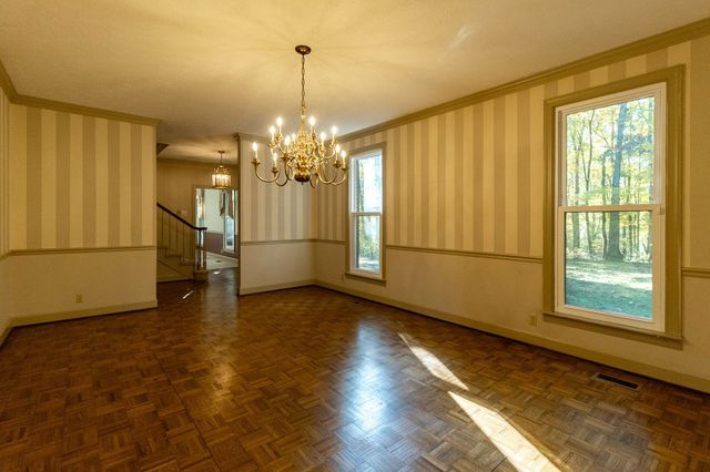 201 Tanglewood Dr, Dickson, TN 37055