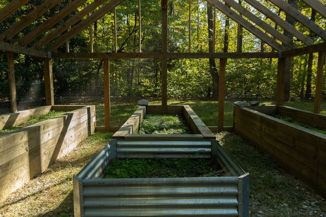 201 Tanglewood Dr, Dickson, TN 37055