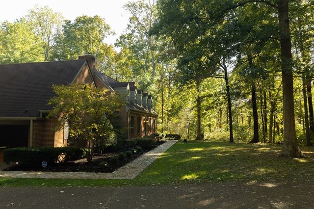 201 Tanglewood Dr, Dickson, TN 37055