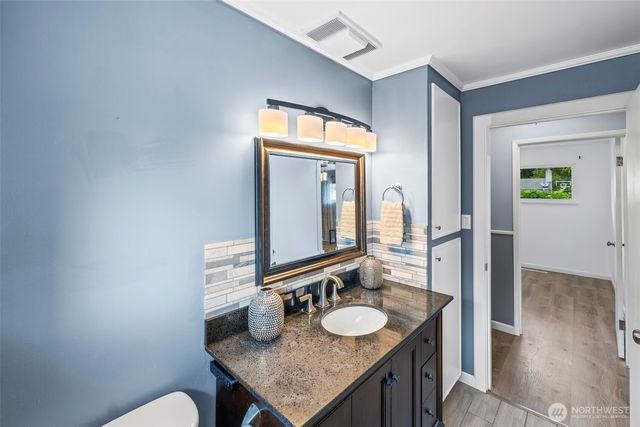 136 May Street W, Port Orchard, WA 98366