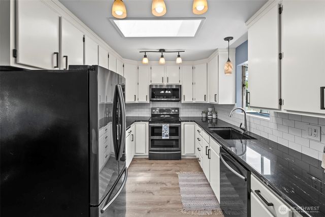 136 May Street W, Port Orchard, WA 98366