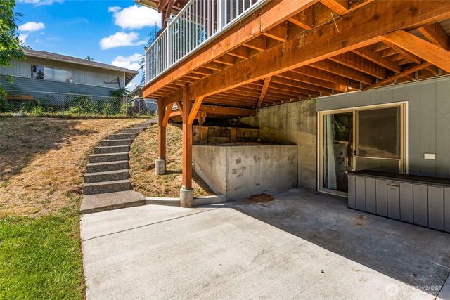 136 May Street W, Port Orchard, WA 98366