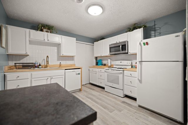 609 Smith Lane, London, KY 40741