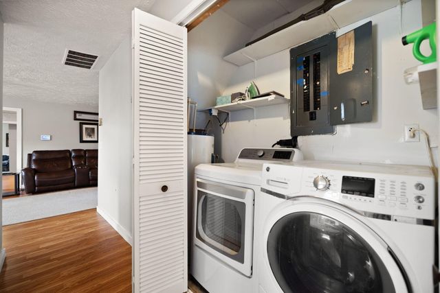 609 Smith Lane, London, KY 40741