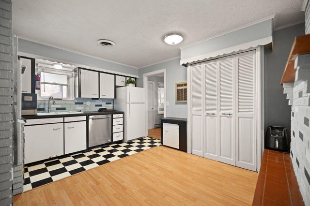 609 Smith Lane, London, KY 40741