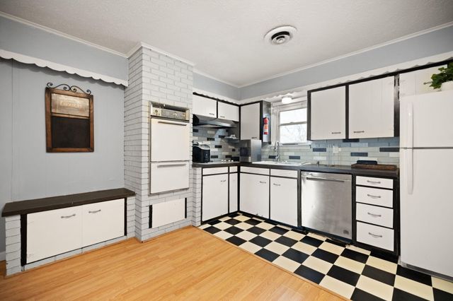 609 Smith Lane, London, KY 40741