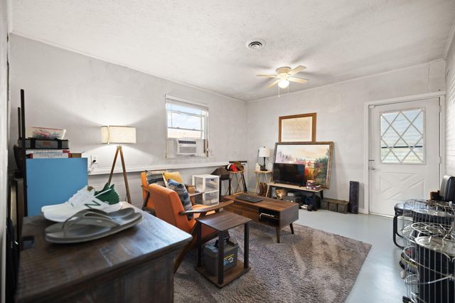 609 Smith Lane, London, KY 40741