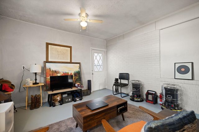 609 Smith Lane, London, KY 40741