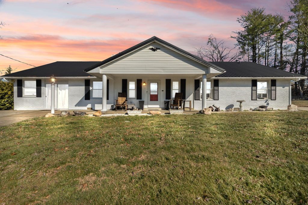 609 Smith Lane, London, KY 40741