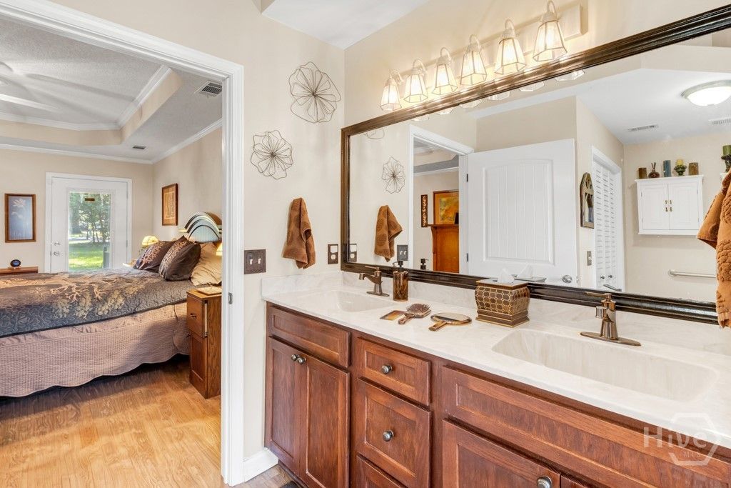 Image 28 of property listing at 89 Old Martin Lane, Richmond Hill, GA 31324
