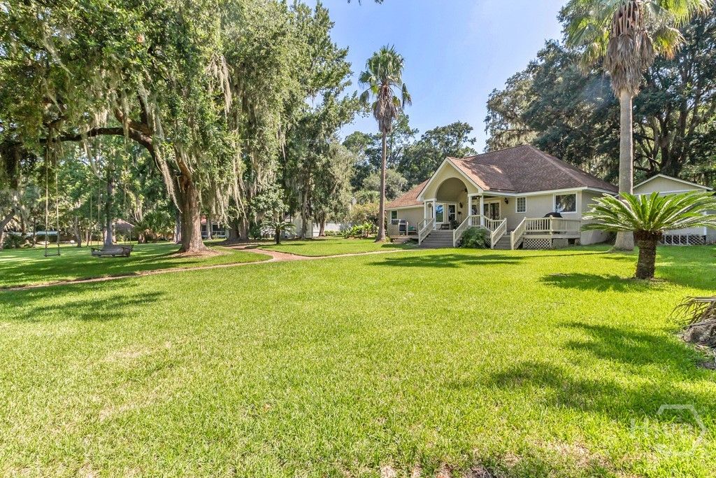 Image 44 of property listing at 89 Old Martin Lane, Richmond Hill, GA 31324