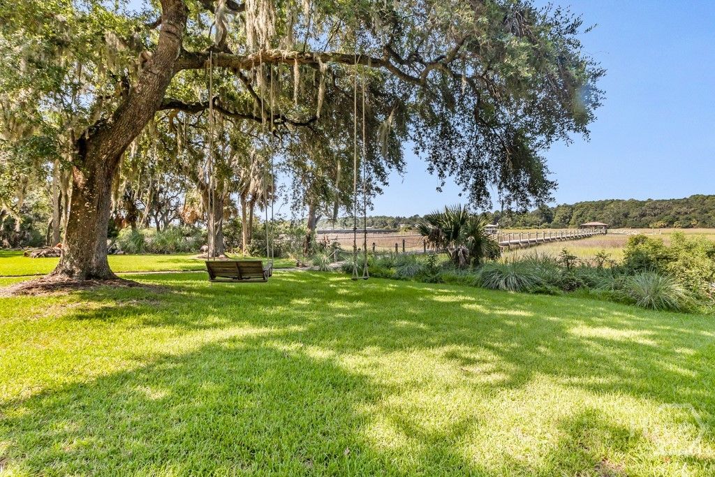 Image 45 of property listing at 89 Old Martin Lane, Richmond Hill, GA 31324