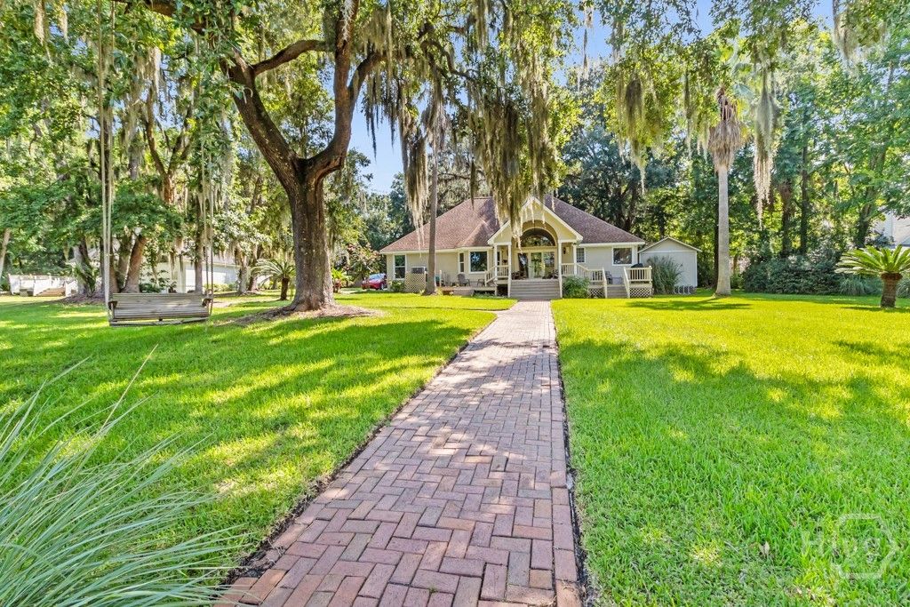 Image 46 of property listing at 89 Old Martin Lane, Richmond Hill, GA 31324