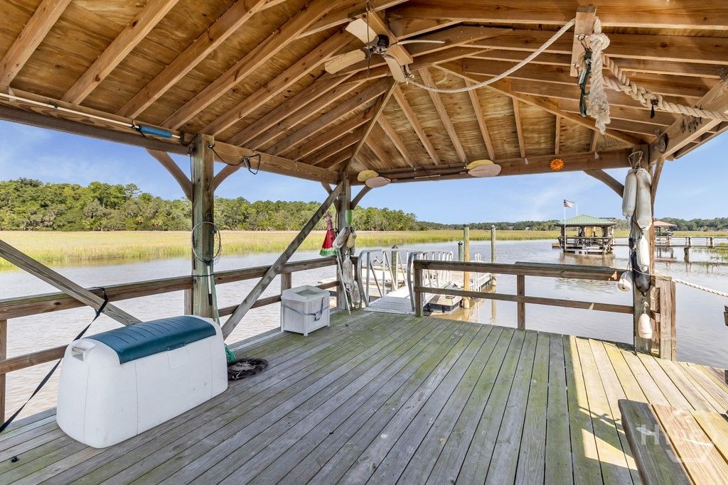 Image 50 of property listing at 89 Old Martin Lane, Richmond Hill, GA 31324