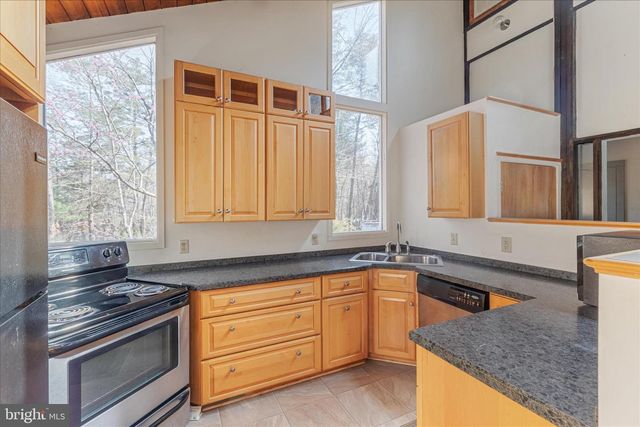 38 STRUDEL CT, Basye, VA 22810