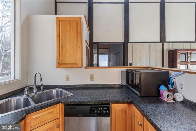 38 STRUDEL CT, Basye, VA 22810