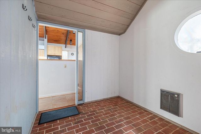 38 STRUDEL CT, Basye, VA 22810