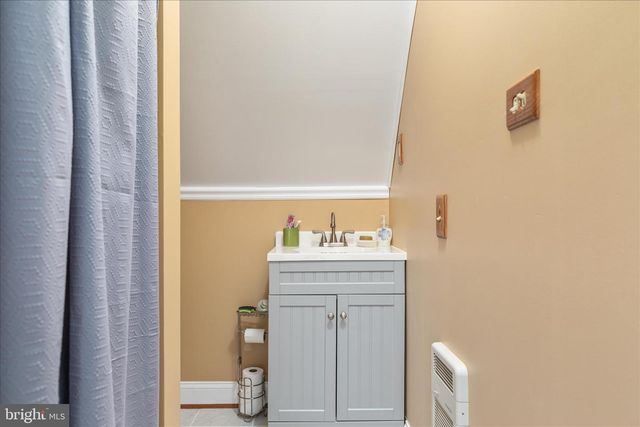 38 STRUDEL CT, Basye, VA 22810