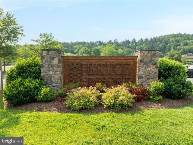 38 STRUDEL CT, Basye, VA 22810