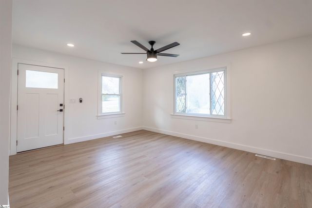 111 Tuskegee Avenue, Greenville, SC 29607