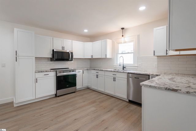 111 Tuskegee Avenue, Greenville, SC 29607