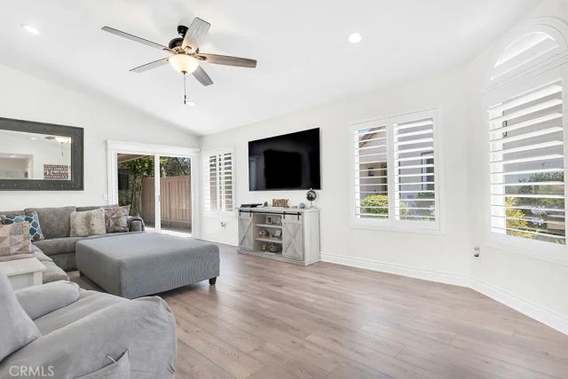 792 Wind Willow Way, Simi Valley, CA 93065