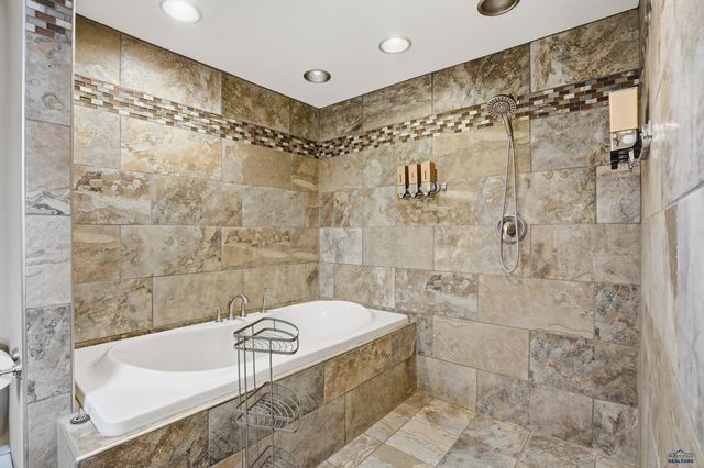 3944 JACKSON BLVD, Rapid City, SD 57702