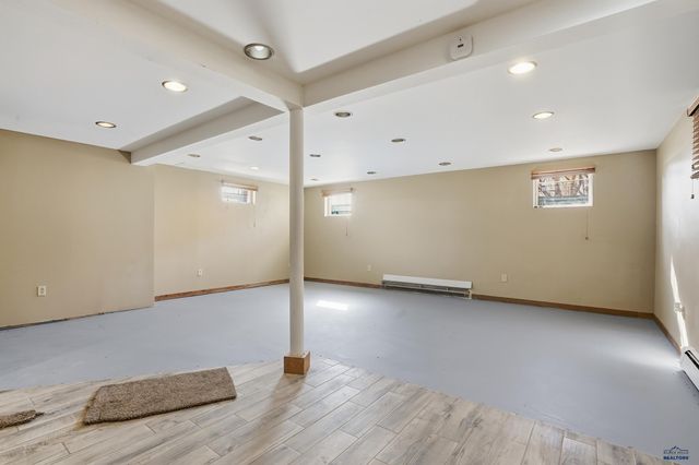 3944 JACKSON BLVD, Rapid City, SD 57702