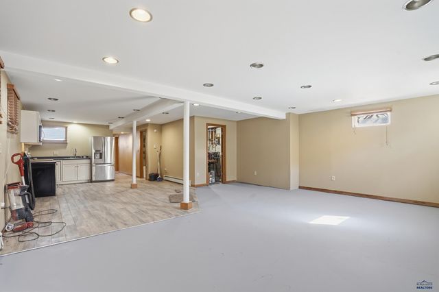 3944 JACKSON BLVD, Rapid City, SD 57702