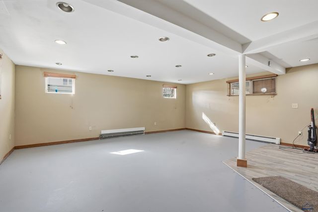 3944 JACKSON BLVD, Rapid City, SD 57702