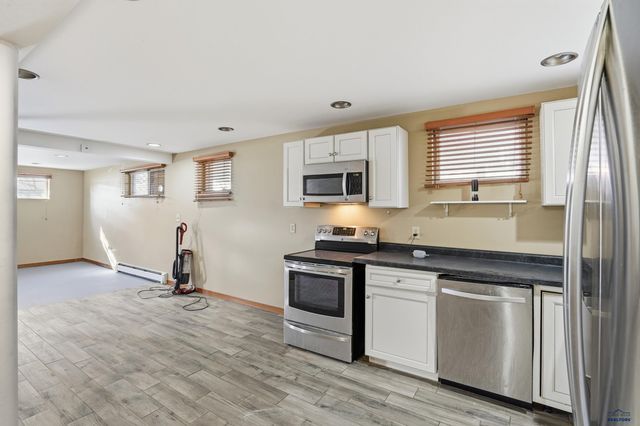 3944 JACKSON BLVD, Rapid City, SD 57702