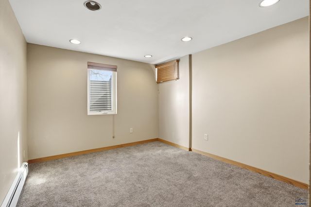 3944 JACKSON BLVD, Rapid City, SD 57702