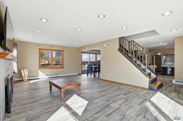 3944 JACKSON BLVD, Rapid City, SD 57702