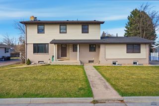 3944 JACKSON BLVD, Rapid City, SD 57702