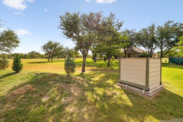 1994 FM 3006, Pleasanton, TX 78064