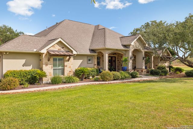 1994 FM 3006, Pleasanton, TX 78064