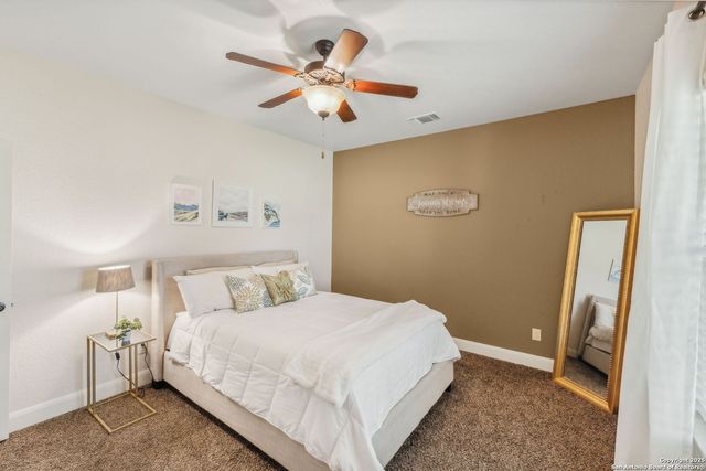 1994 FM 3006, Pleasanton, TX 78064