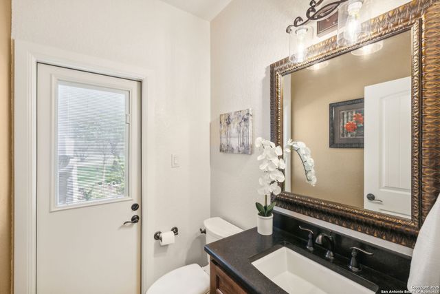 1994 FM 3006, Pleasanton, TX 78064