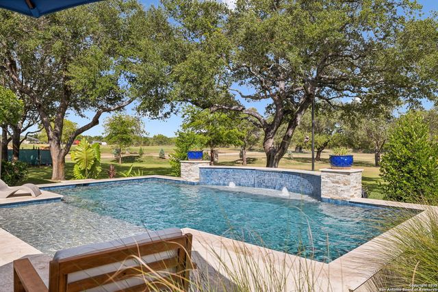 1994 FM 3006, Pleasanton, TX 78064