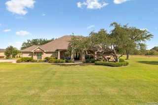 1994 FM 3006, Pleasanton, TX 78064
