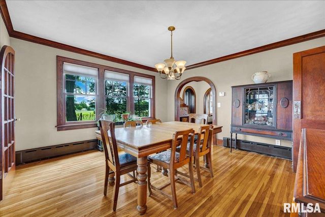 701 E PEARL Street, Tremont, IL 61568