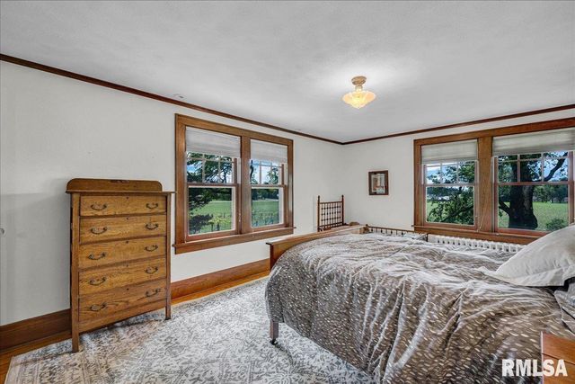 701 E PEARL Street, Tremont, IL 61568