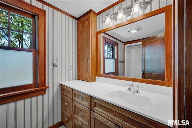 701 E PEARL Street, Tremont, IL 61568