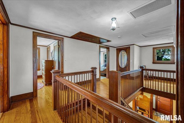 701 E PEARL Street, Tremont, IL 61568