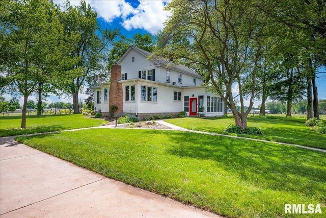 701 E PEARL Street, Tremont, IL 61568