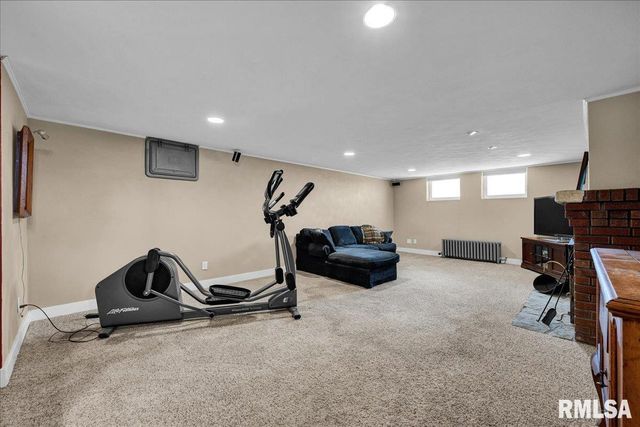 701 E PEARL Street, Tremont, IL 61568