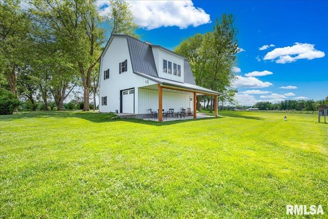 701 E PEARL Street, Tremont, IL 61568