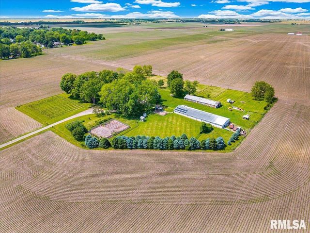 701 E PEARL Street, Tremont, IL 61568